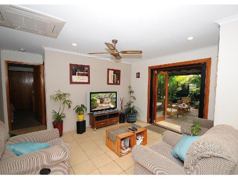 45 Romney Street, Pialba QLD 4655