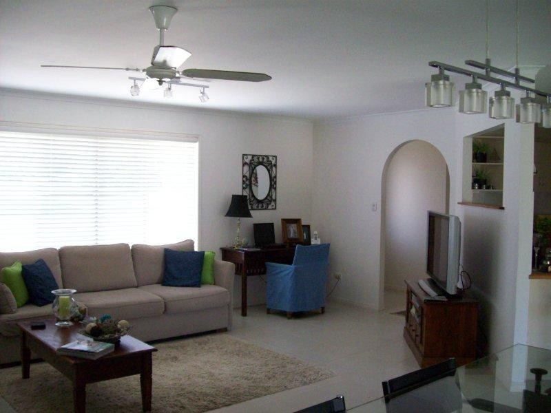 7 Marr Street, Point Vernon QLD 4655