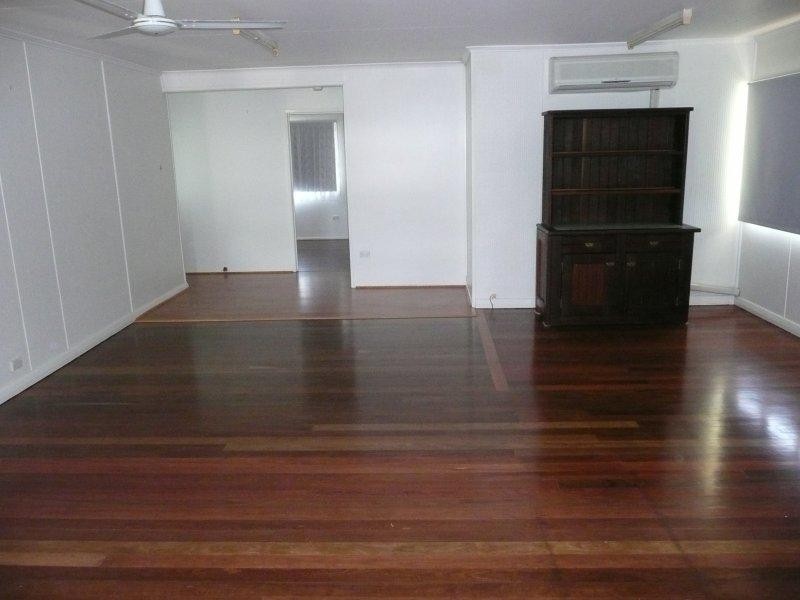 47 Ocean Street, Torquay QLD 4655