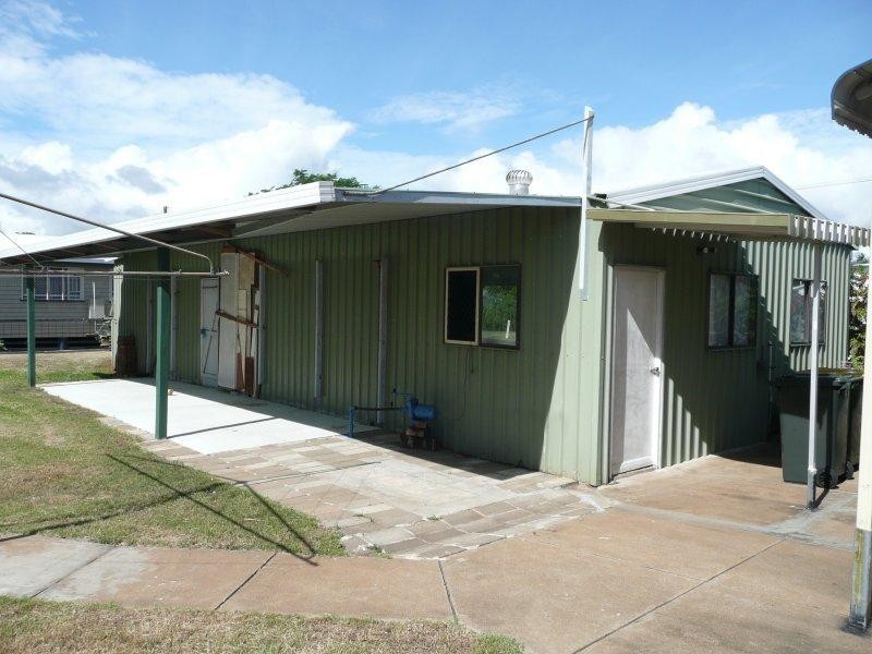 47 Ocean Street, Torquay QLD 4655