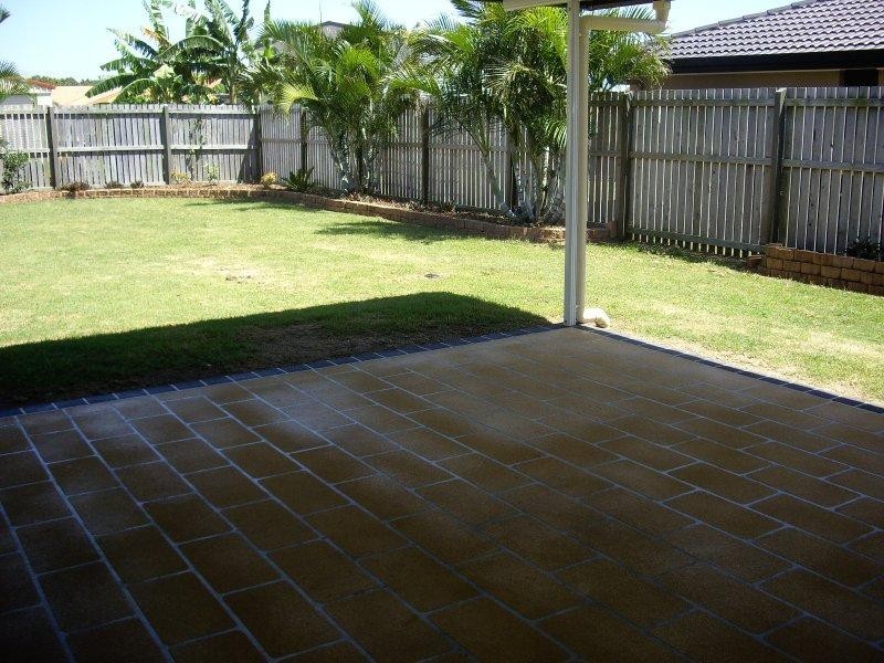 34 St Joseph Drive, Urraween QLD 4655