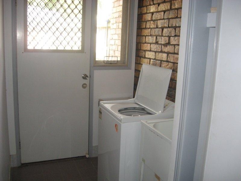 4 Woodland Close, Torquay QLD 4655