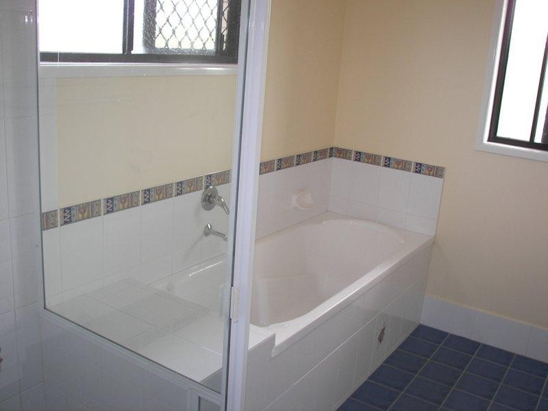 5 Bowarrady Court, River Heads QLD 4655