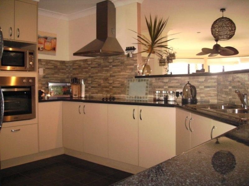 4 Jasmine Court, Dundowran Beach QLD 4655