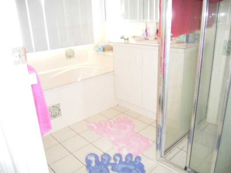 39 Simmos Road, Takura QLD 4655