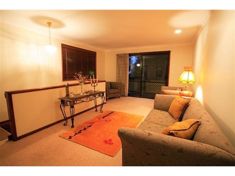 19 Banksia Street, Point Vernon QLD 4655