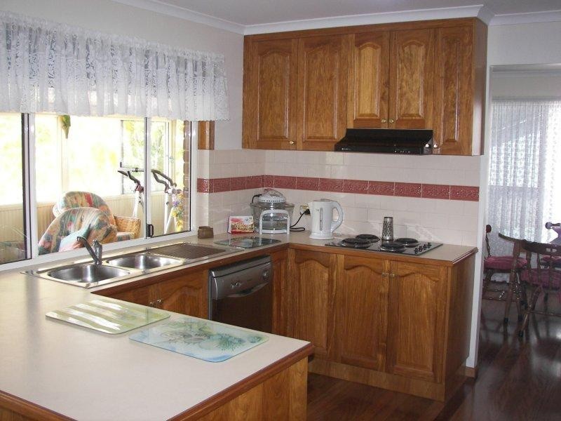 31 Bowerbird Avenue, Eli Waters QLD 4655