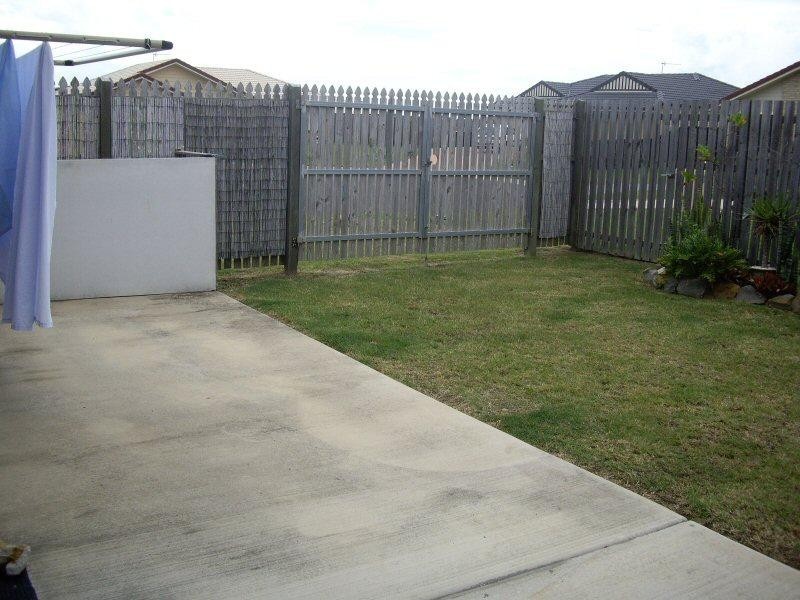 1 Sirius Court, Eli Waters QLD 4655