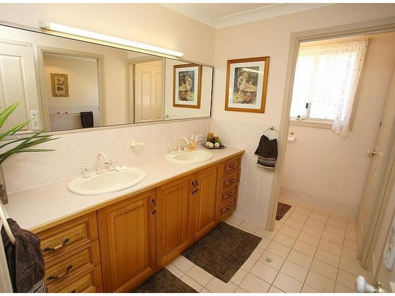 12 Maike Drive, Urraween QLD 4655