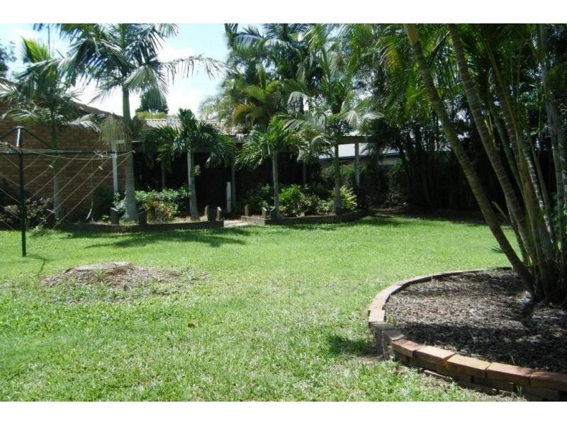 21 Grevillea Street, Kawungan QLD 4655