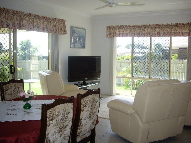 2 Belgrave Way, Urraween QLD 4655