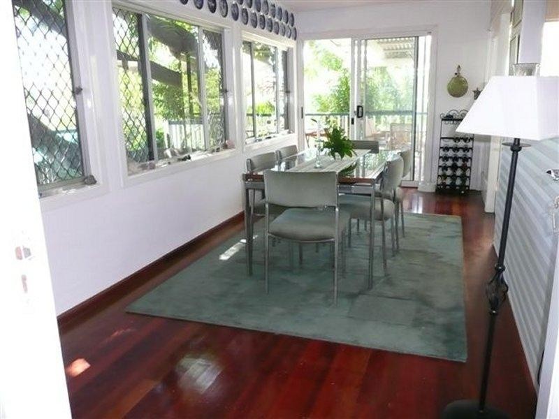 202 Long Street, Eli Waters QLD 4655