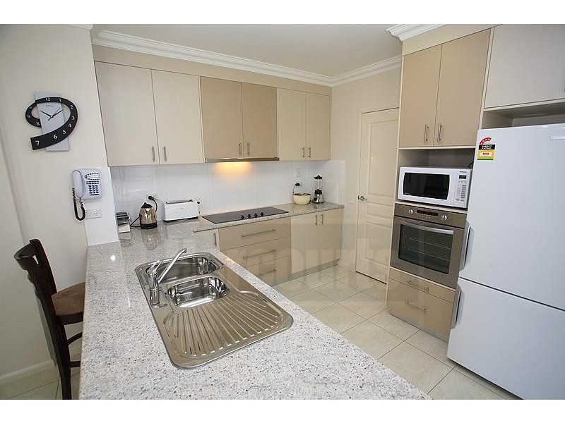 4 Mermaid Court, Eli Waters QLD 4655