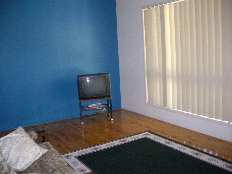 5 Preston Street, Point Vernon QLD 4655