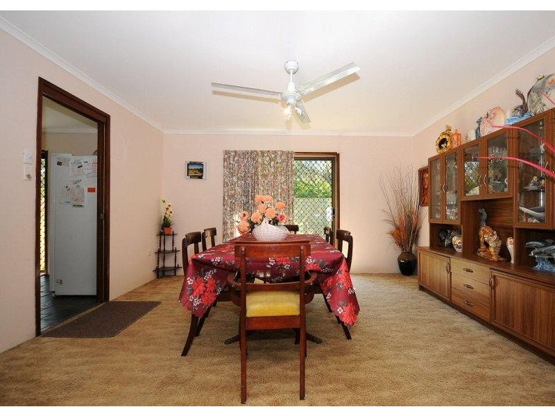 17 Senorita Parade, Urangan QLD 4655