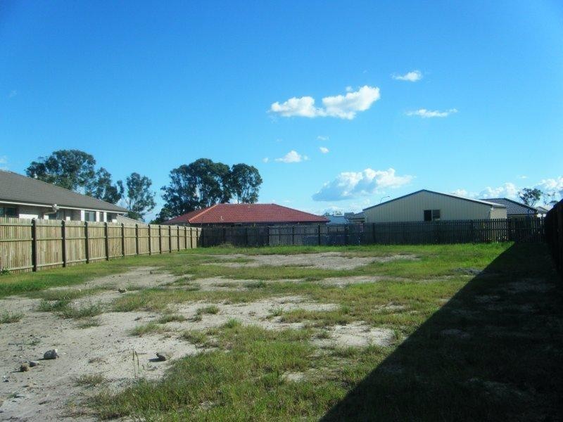 66 Endeavour Way, Eli Waters QLD 4655