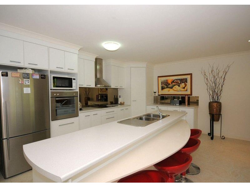 Unit 13/2 Barnstaple Street, Torquay QLD 4655