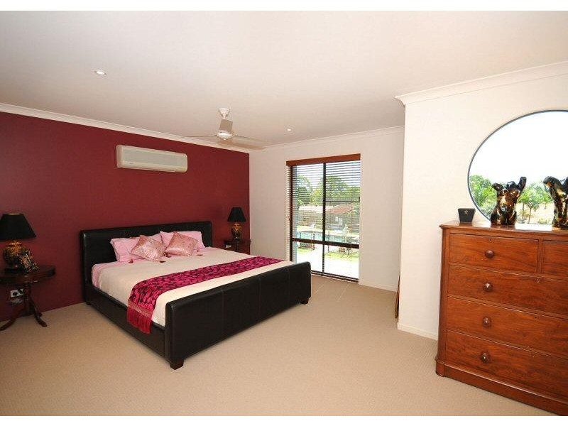 Unit 13/2 Barnstaple Street, Torquay QLD 4655