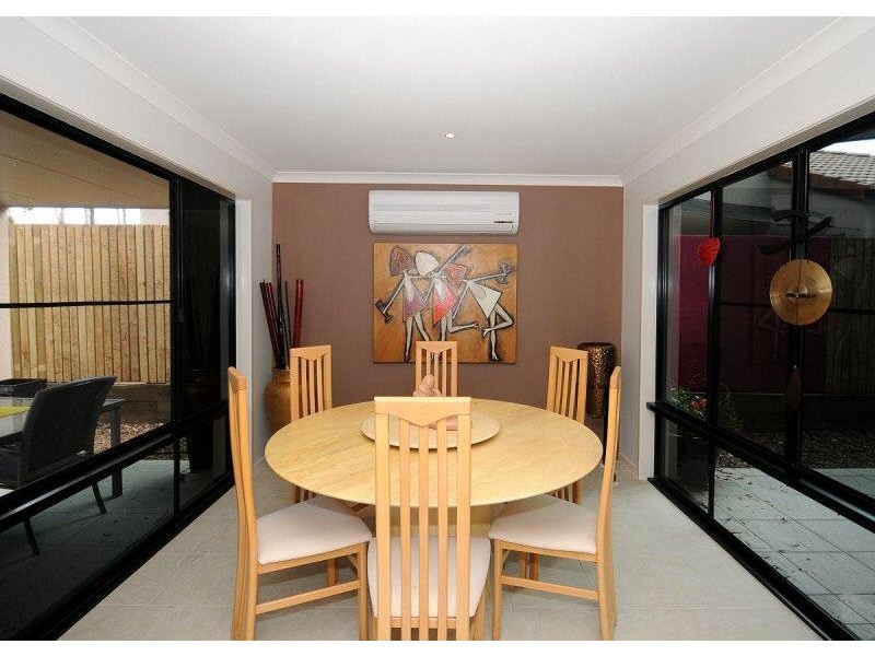 Unit 13/2 Barnstaple Street, Torquay QLD 4655