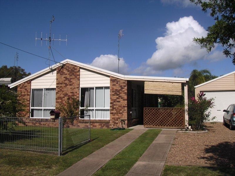 779 Boat Harbour Drive, Urangan QLD 4655