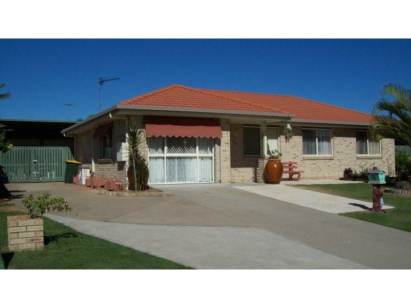 216 Pulgul Street, Urangan QLD 4655
