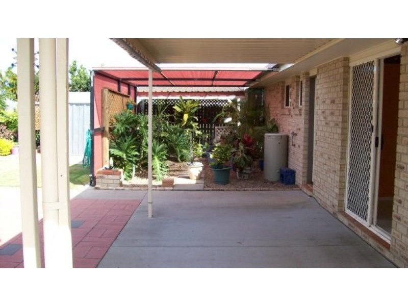 216 Pulgul Street, Urangan QLD 4655