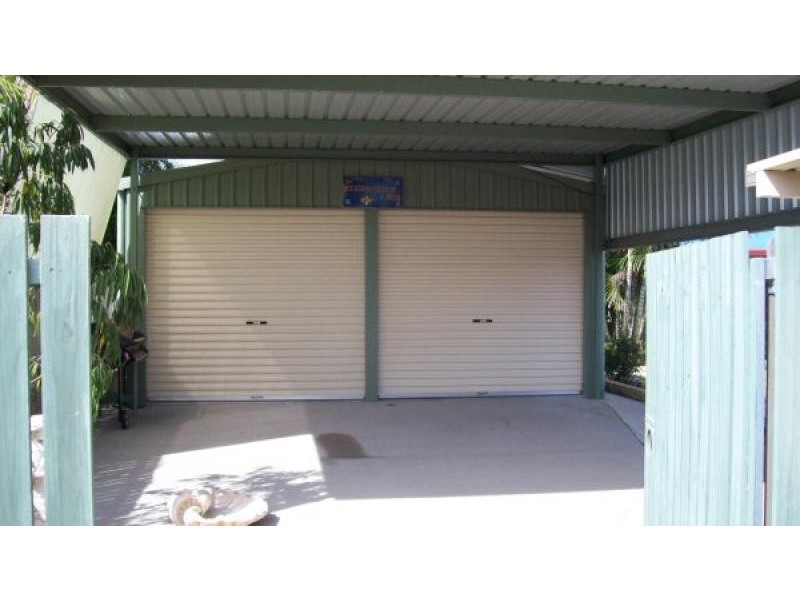 216 Pulgul Street, Urangan QLD 4655
