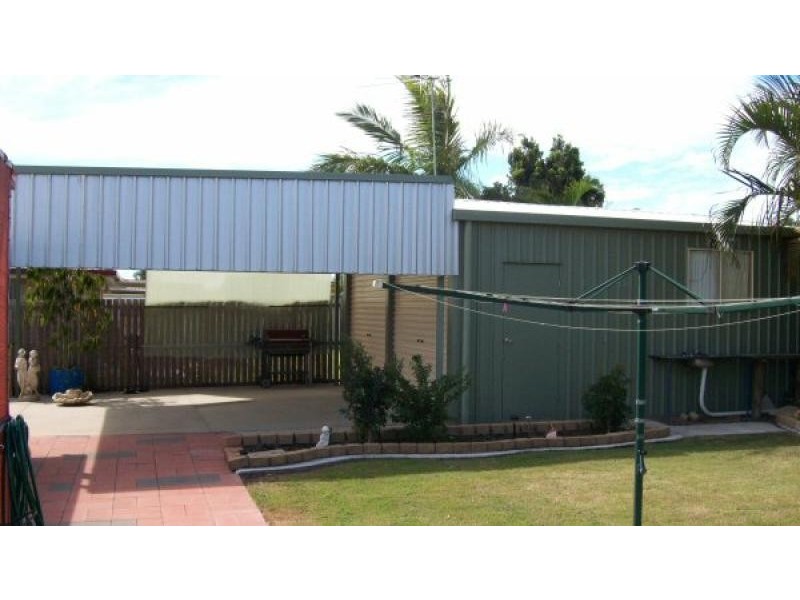 216 Pulgul Street, Urangan QLD 4655