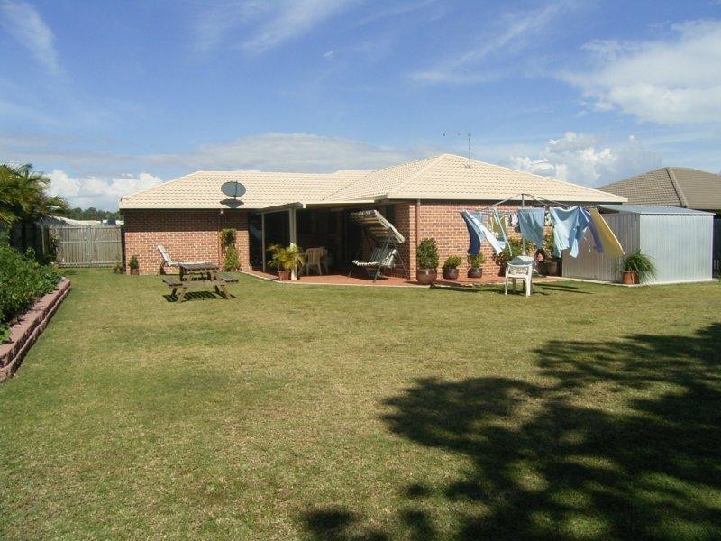 52 Pembridge Circuit, Urraween QLD 4655