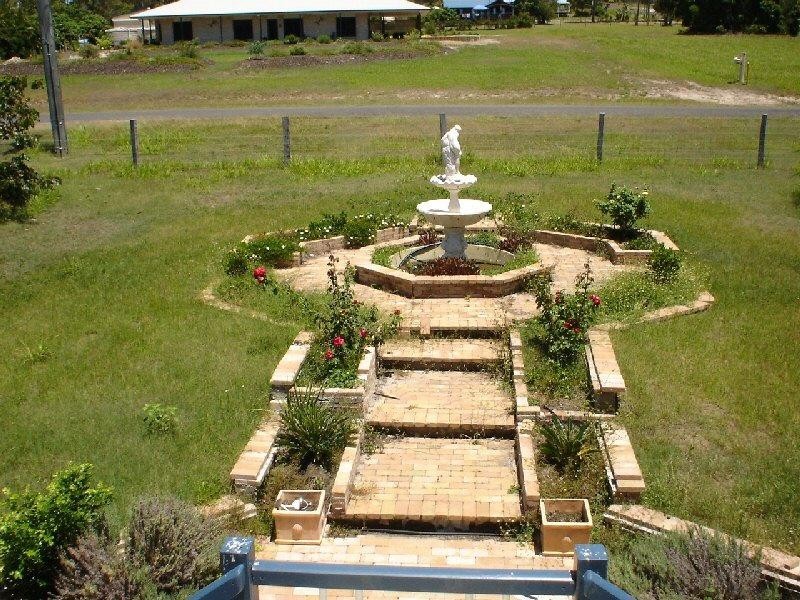 6 Dolphin Avenue, Booral QLD 4655