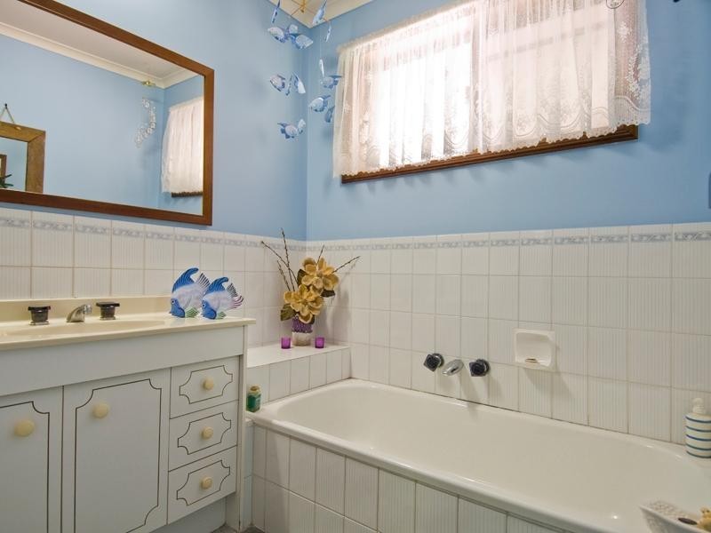 123 Swan Drive, Booral QLD 4655