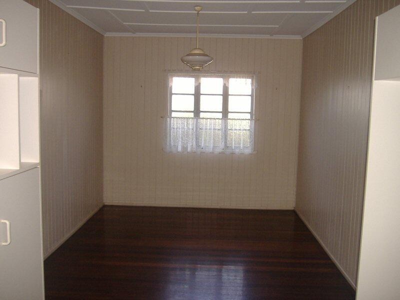 11 Ocean Street, Torquay QLD 4655