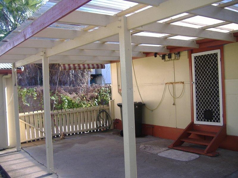 11 Ocean Street, Torquay QLD 4655