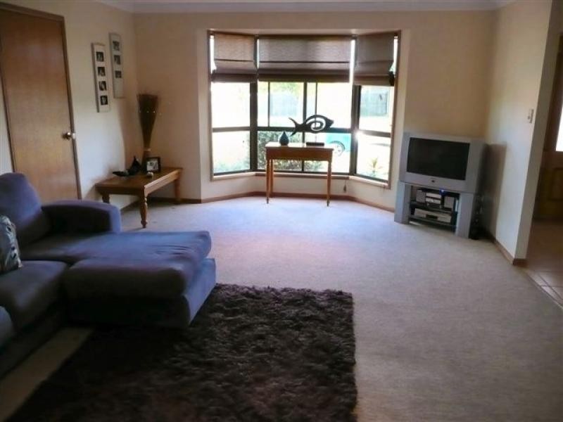 18 Hyperno Road, Point Vernon QLD 4655