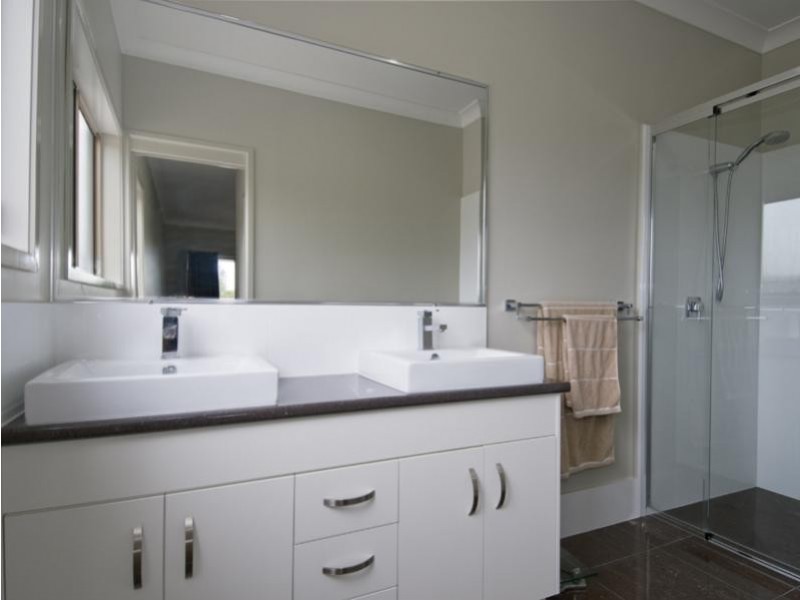 14 Oceanblue Boulevard, Pialba QLD 4655