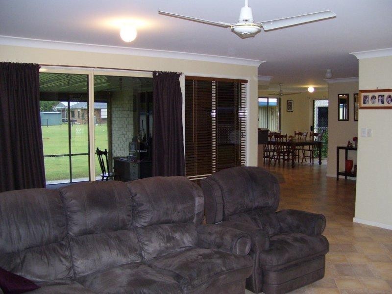 5 Panorama Drive, Dundowran Beach QLD 4655
