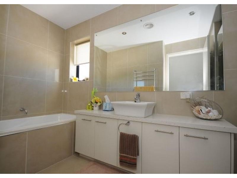 Apartment 17/558 Esplanade, Urangan QLD 4655