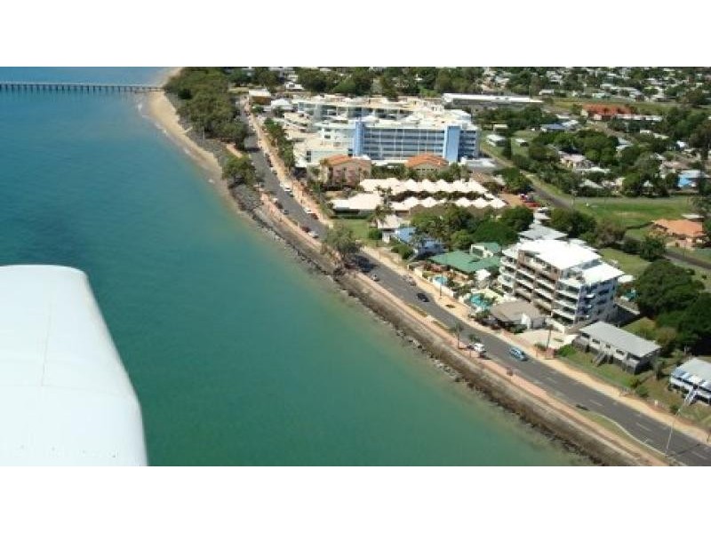 Apartment 17/558 Esplanade, Urangan QLD 4655