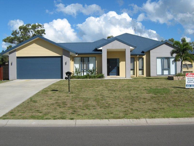 15 Amstal Avenue, Wondunna QLD 4655