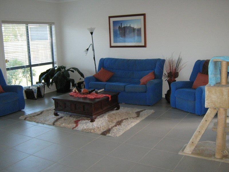 15 Amstal Avenue, Wondunna QLD 4655