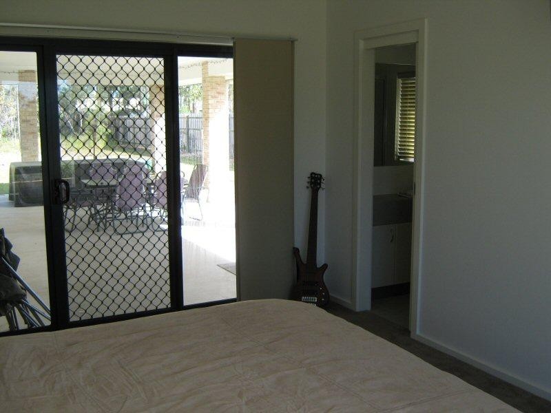 15 Amstal Avenue, Wondunna QLD 4655
