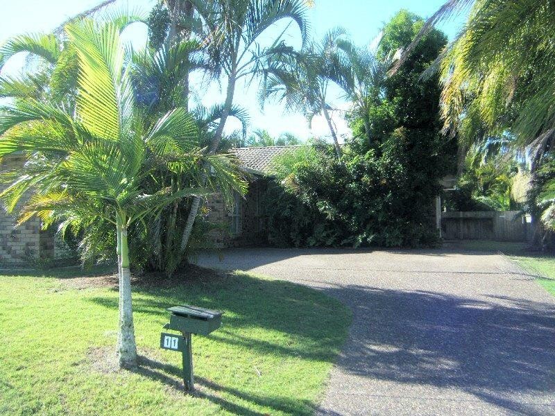 11 Hood Street, Urangan QLD 4655