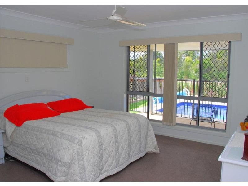 22 Spinnaker Drive, Point Vernon QLD 4655