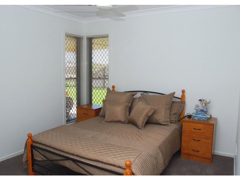 22 Spinnaker Drive, Point Vernon QLD 4655