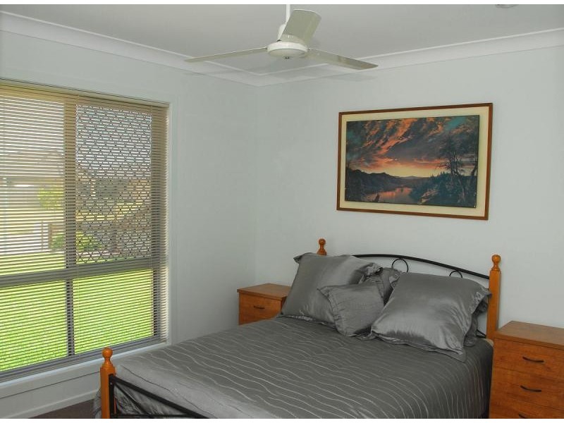 22 Spinnaker Drive, Point Vernon QLD 4655