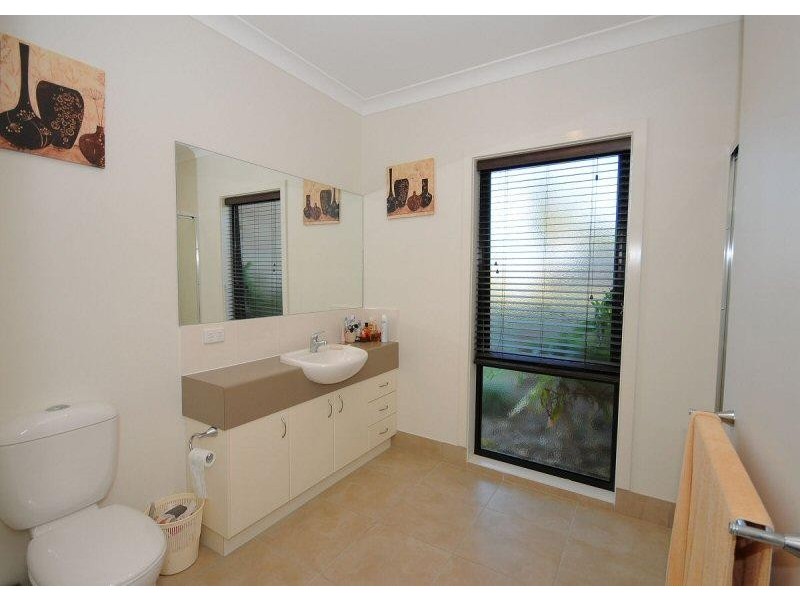 19 Amstal Avenue, Wondunna QLD 4655
