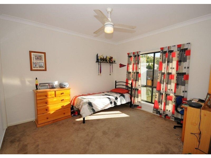 19 Amstal Avenue, Wondunna QLD 4655