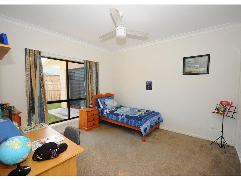 19 Amstal Avenue, Wondunna QLD 4655