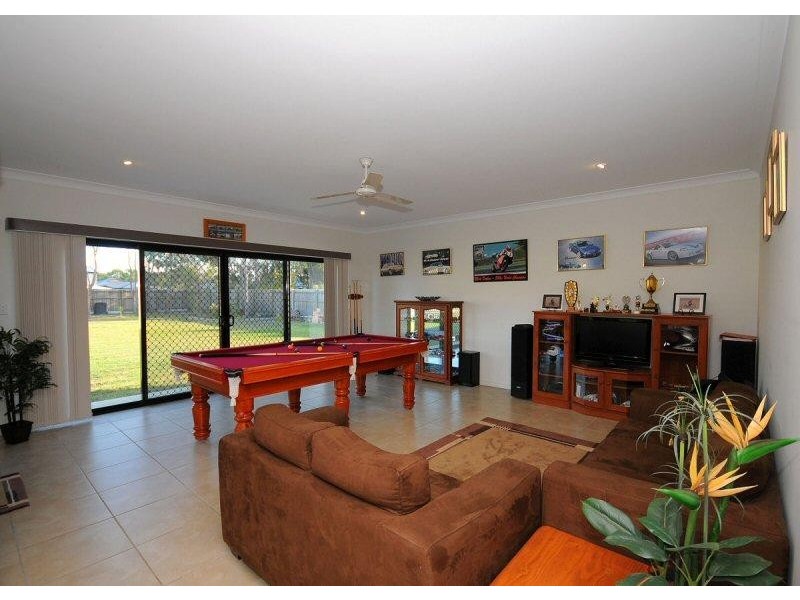 19 Amstal Avenue, Wondunna QLD 4655