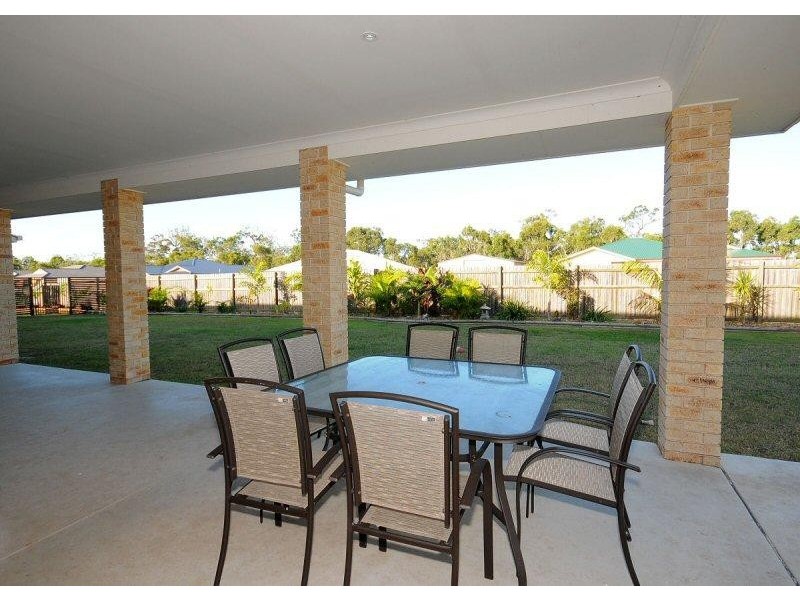 19 Amstal Avenue, Wondunna QLD 4655